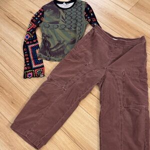 LOT URBAN OUTFITTERS Wide-Leg Corduroy Pants in Mauve Brown, Multi Color Top